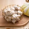 Коробка для хранения имбирного чеснока Симпатичная забавная корзина для чеснока с крышкой Полая дышащая керамическая железная корзина для яиц Кухонные декоративные украшения Симпатичная посуда
