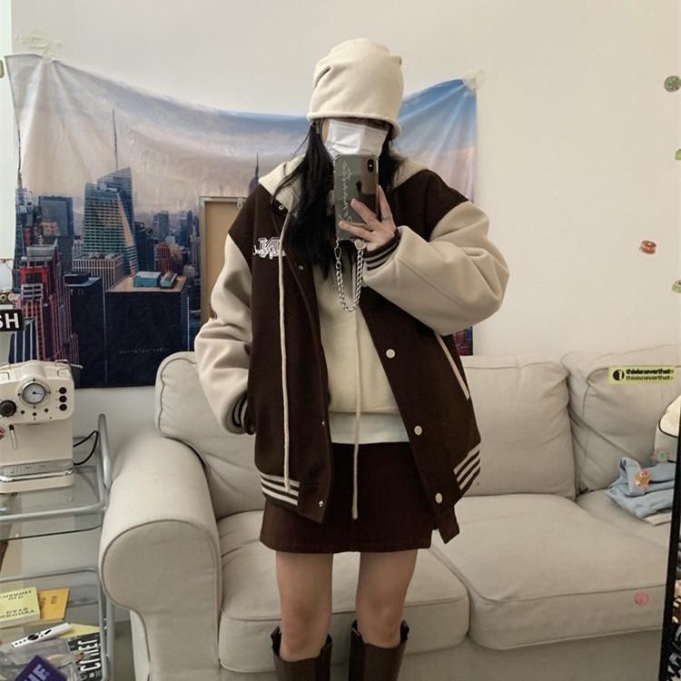 Женская зимняя модная корейская бейсбольная куртка из бархата с вышивкой