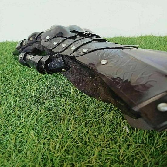 Medieval Black Gauntlet Pair Accents Knight Crusader Armor Steel Gauntlet Gloves