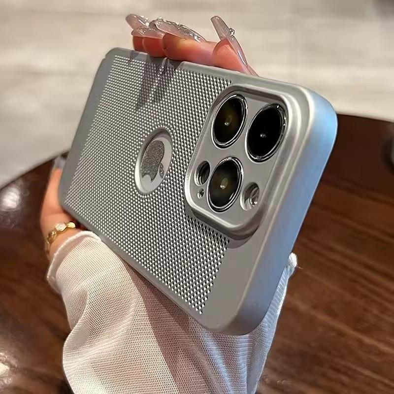 Роскошный чехол для телефона с теплоотводом для iPhone 11 12 13 14 15 Pro Max Plus X XS Max XR Hollow Ultra Thin Single Color Cover