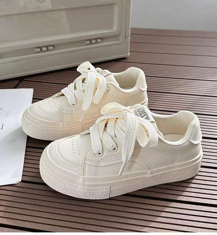 Корейская версия модных белых туфель на платформе для женщин 2025 года, осень, новые простые повседневные туфли с круглым носком, студенческие туфли для женщин