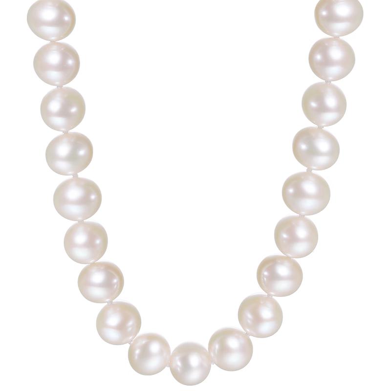 Chow Tai Seng Freshwater Pearl Necklace