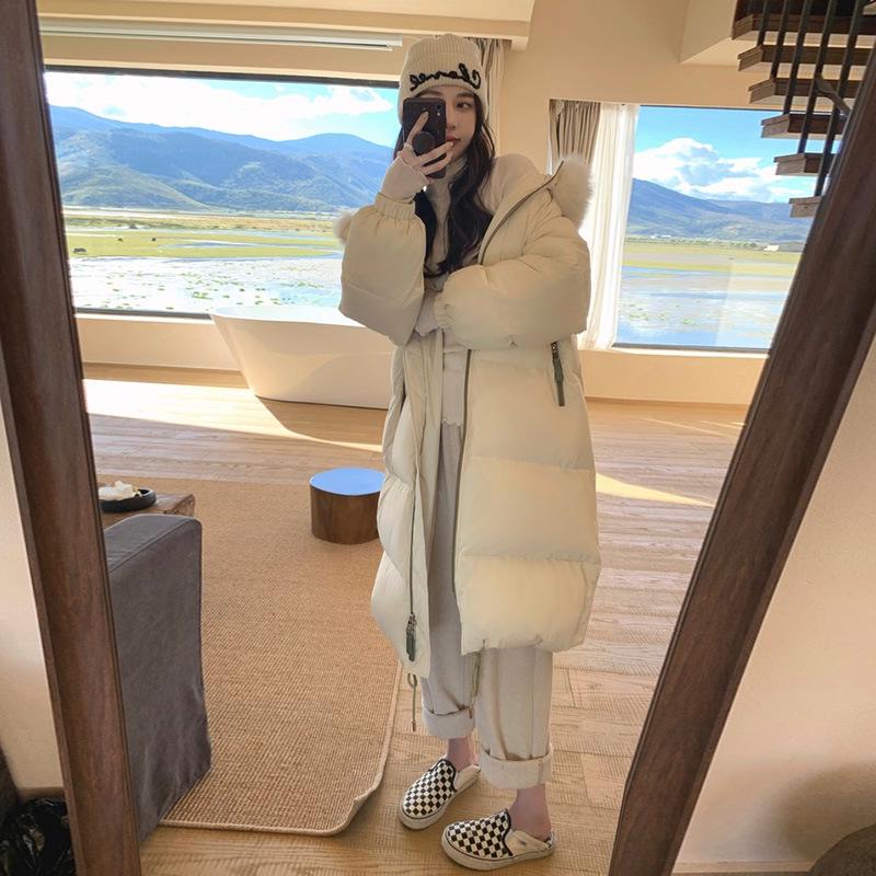 Korean Style Women's Thickened Down Jacket with Large Fox Fur Collar, Short 2026 Winter Fashion Bread Jacket