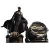 Фигурка Hot Toys MMS641 - DC Comics - Бэтмен - Бэтмен и Бэт-сигнал