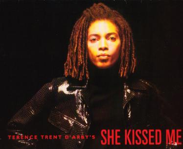 12-дюймовая пластинка TERENCE TRENT D'ARBY - Она поцеловала меня / Любишь ли ты меня как 6595926 Columbia 1993 UK Танцевальная и электронная музыка Б/У