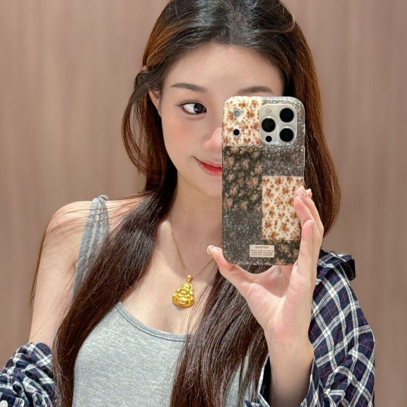 Vintage Floral Patchwork Phone Case IPhone 17 Pro Max 16 15 14 Brown With Colorful Tiny Flowers PC Hard Shell Drop