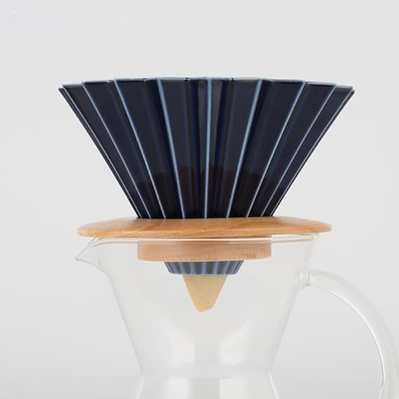 Ceramic coffee pot with wooden frame with elegant flower filter cup Black