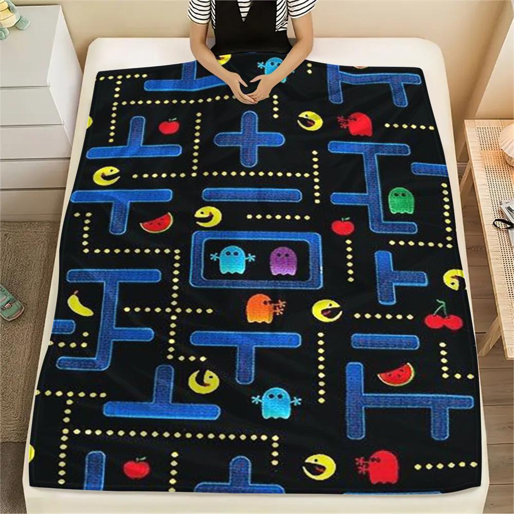 1PC Pac-Man Patterned Flannel Blanket Suitable For All Seasons for Home Decor Warmth and Comfort Gifts Holiday Present