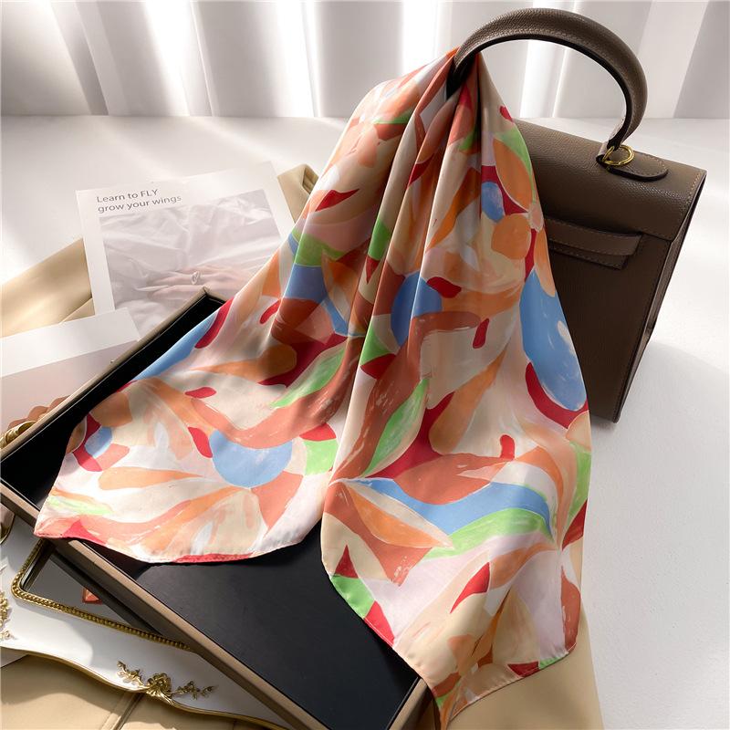 Summer Silky Smooth Kerchief Popular Print Headcloth Luxury Silk Scarves Fashion Sunscreen Muffler Square Shawl Bandanna Foulard