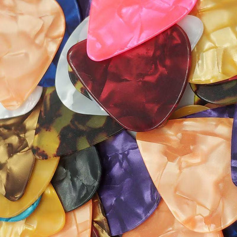 Пластиковые медиаторы для гитары из целлулоида и АБС-пластика: 0,46, 0,71, 0,96 и металлические медиаторы