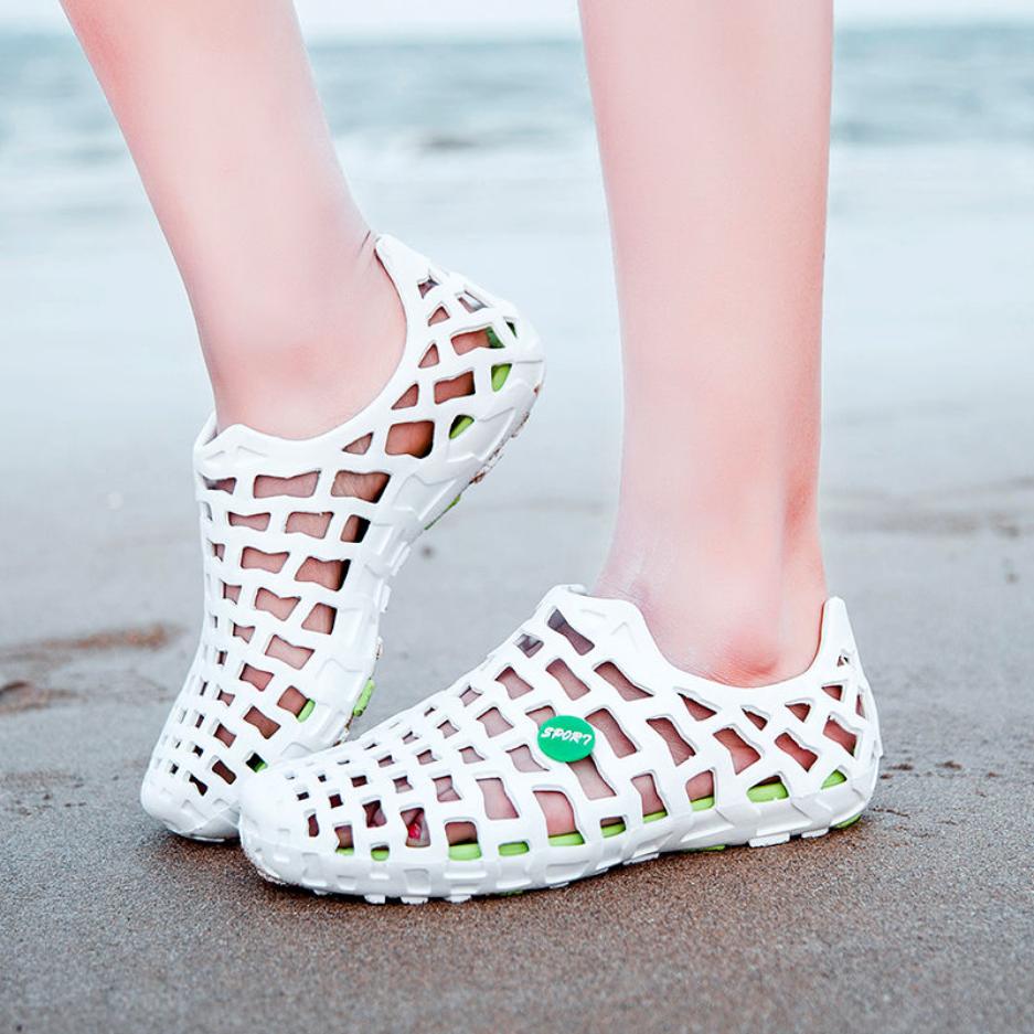 Летняя мужская обувь с отверстиями, повседневная пляжная обувь, сандалии, нескользящие полуслипающие сандалии, парные тапочки