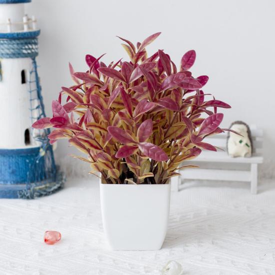 Привлекательные зеленые мини-орнаменты тонкой работы бонсай