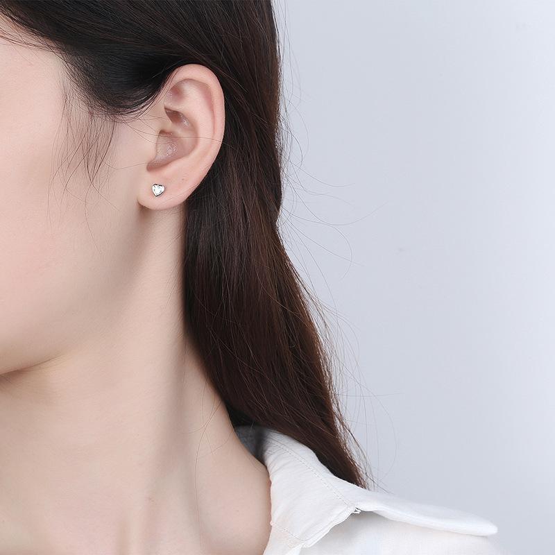 S925 Sterling Silver Earrings Korean Style Simple Love Heart Stud Earrings Diamond Heart-Shaped Earrings Silver Accessories
