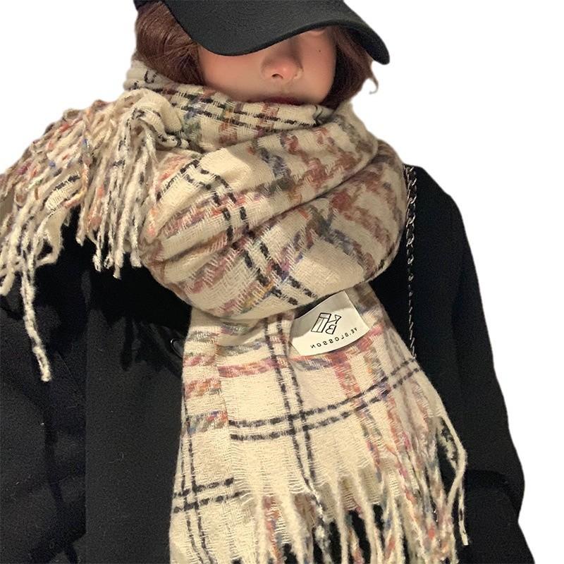 Korean atmosphere plaid fringed scarf women's autumn and winter high-end warm knitted couple scarf shawl