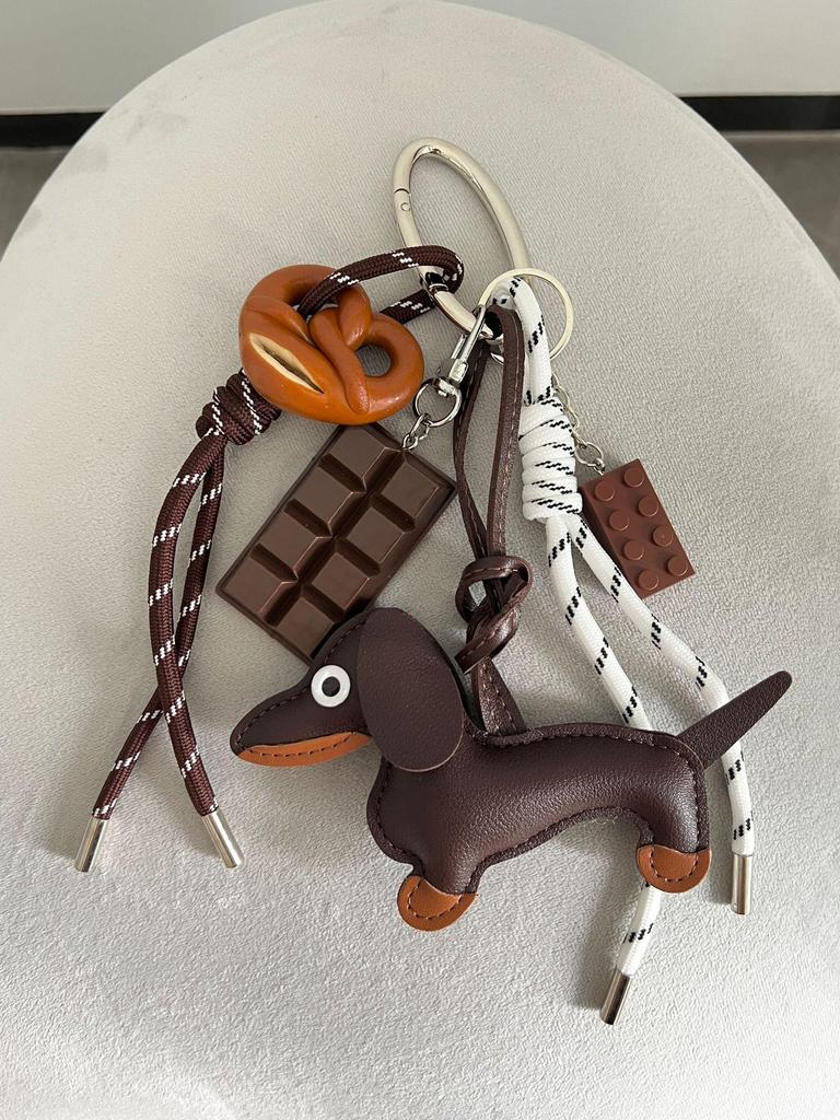 Оригинальный нишевый дизайн брелок для ключей в стиле таксы, подвеска для сумки
