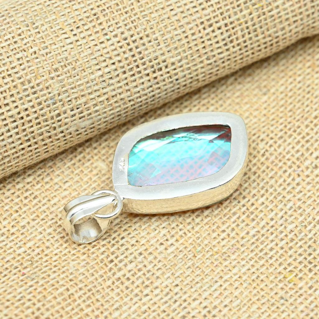 Lovely Rainbow Mystic Topaz Gemstone Solid 925 Silver Charming Necklace Pendant Jewelry