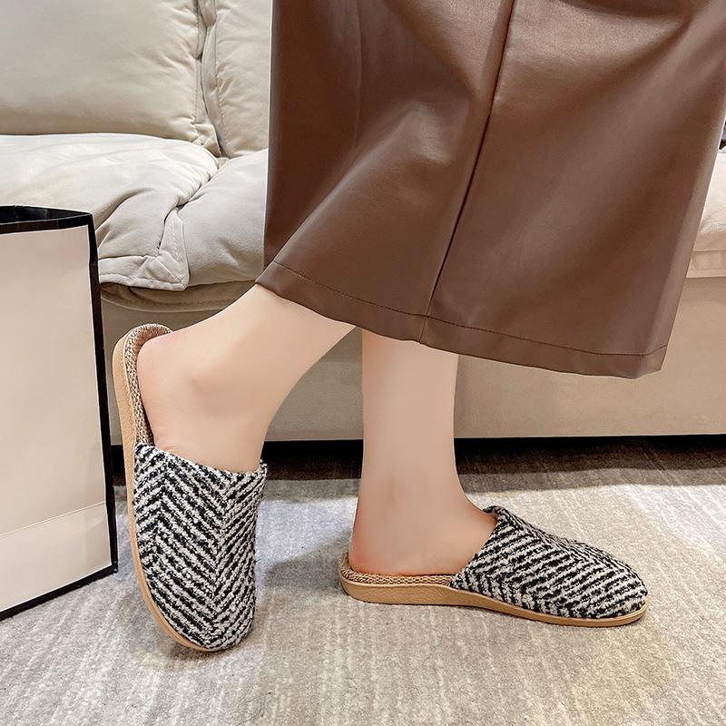 Модные новые осенние женские тапочки с круглым носком на плоской подошве для женщин. Закрытые туфли на платформе для дома, удобные нескользящие туфли.