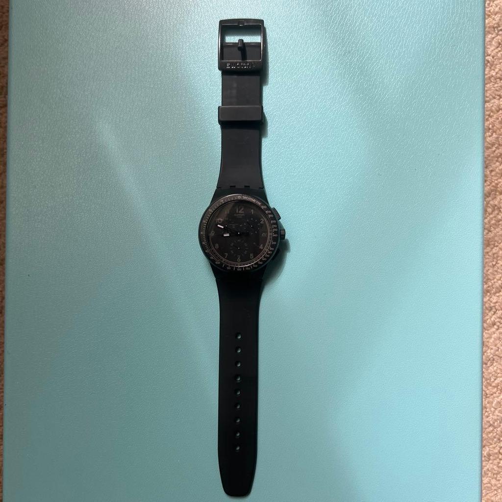 Б/у аналоговые часы Swatch Chronograph Черные