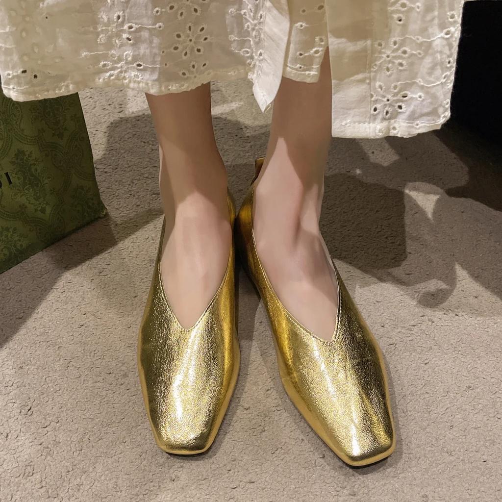 Fashion 2025 Women Slip On Flats Shoes New Square Toe Luxury Loafers Elegant Mary Jane Shoes Outdoor Lightweight Shallow Sneakers Women