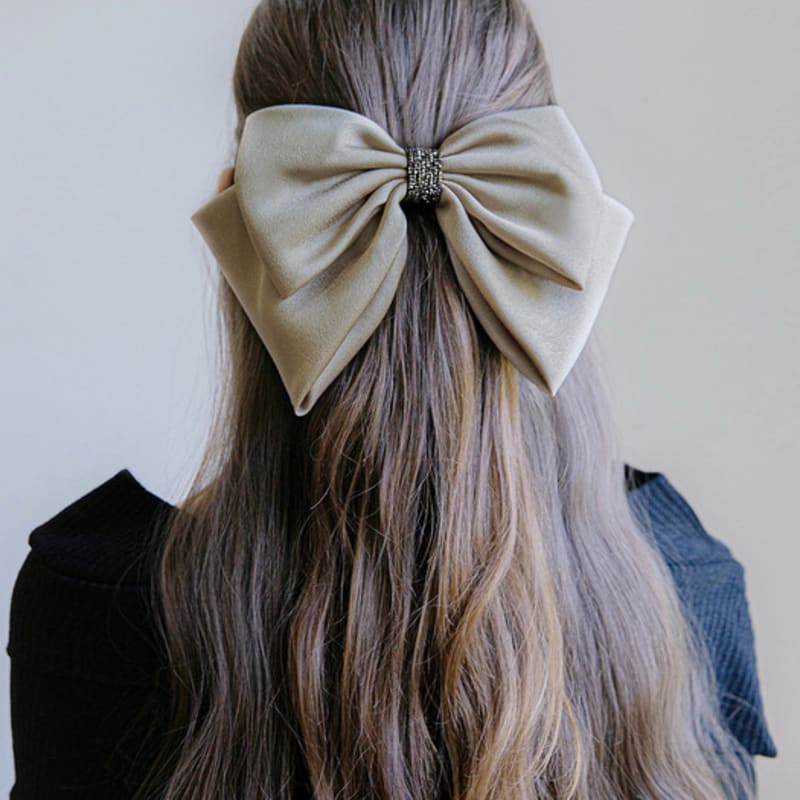 Jean Paul Clarisse Glam Austrian Crystal Ribbon Pin JP-22-127AB