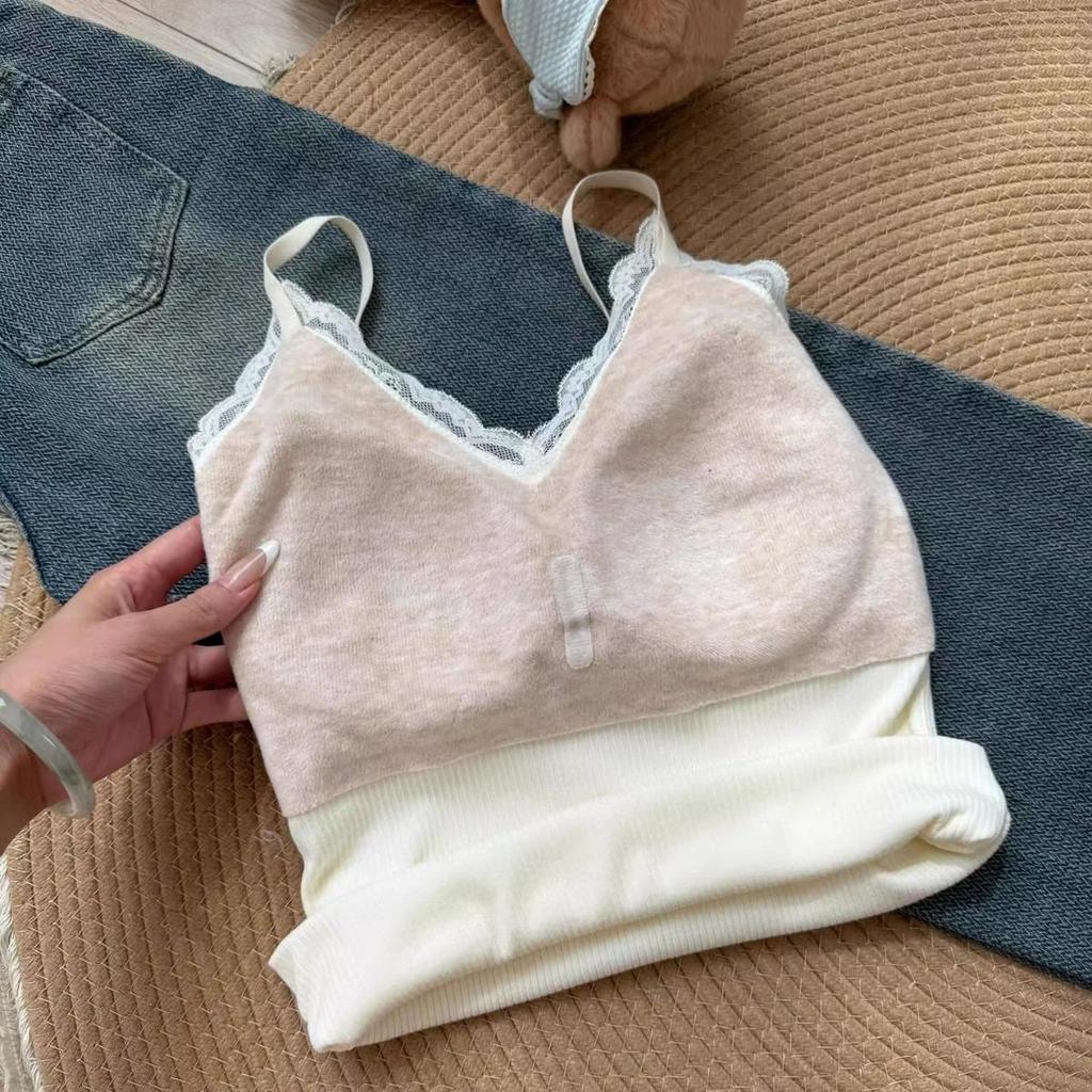 Женский двухслойный утолщенный кашемировый жилет на бретелях — теплая верхняя и нижняя одежда без бюстгальтера на осень/зиму 2024 года.