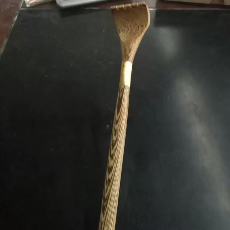 Деревянная чесалка для спины из венге