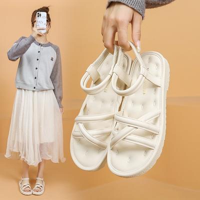 2024 Летние сандалии на плоской мягкой подошве с открытым носком и пряжкой, пляжная обувь в стиле ретро для студентов в римском стиле