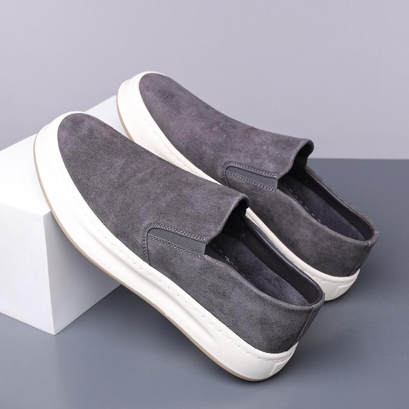 Мужские весенние кроссовки слипоны в стиле кэжуал 2025: Удобные, Универсальные и Дышащие Лоферы