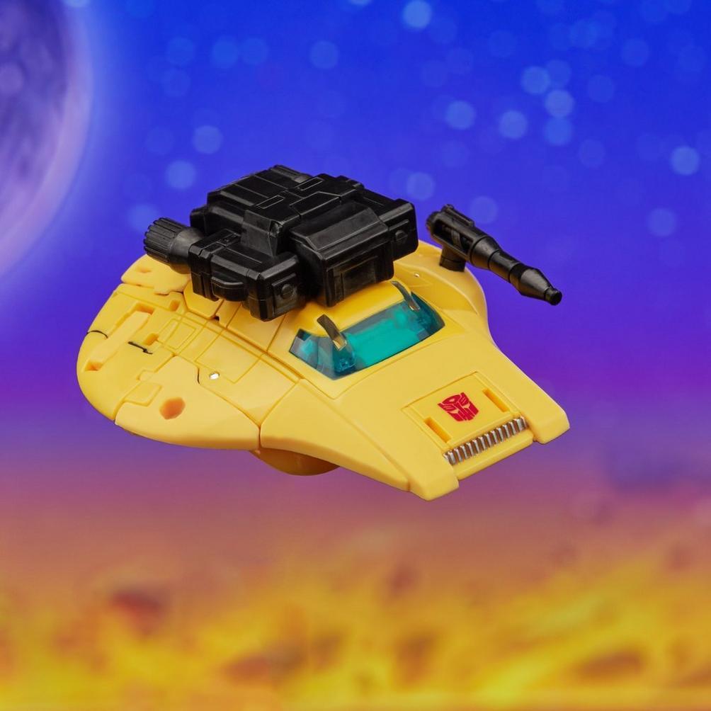 Transformers Generations Legacy United Deluxe Action Figure Bumblebee
