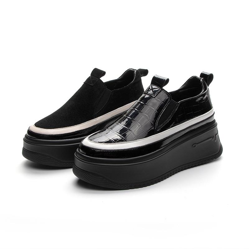 Женские туфли-слипоны на толстой подошве на британской платформе весна/осень 2024 г.