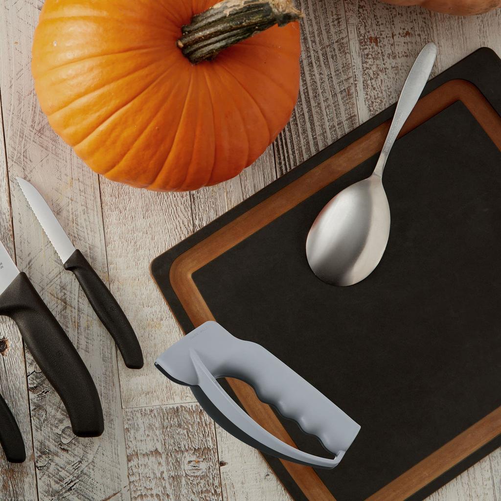 Точилка для ножей VICTORINOX Точилка для ножей, которую можно затачивать до острого края, черно-серая, слайдерного типа 7.8715