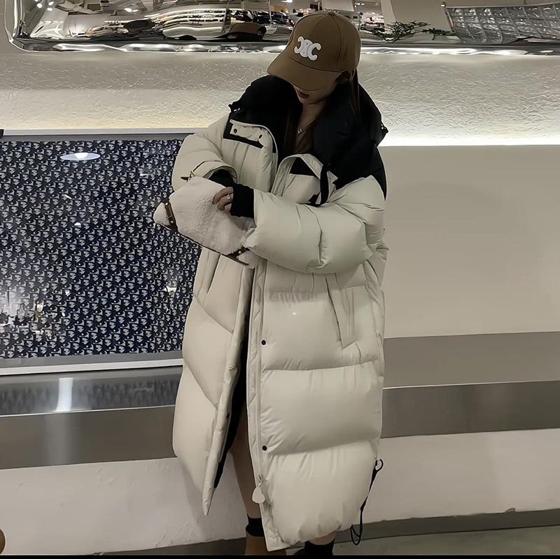 Высококачественный длинный пуховик женский 2024 зима новая мода контрастные цвета свободный теплый выше колена любовь пара