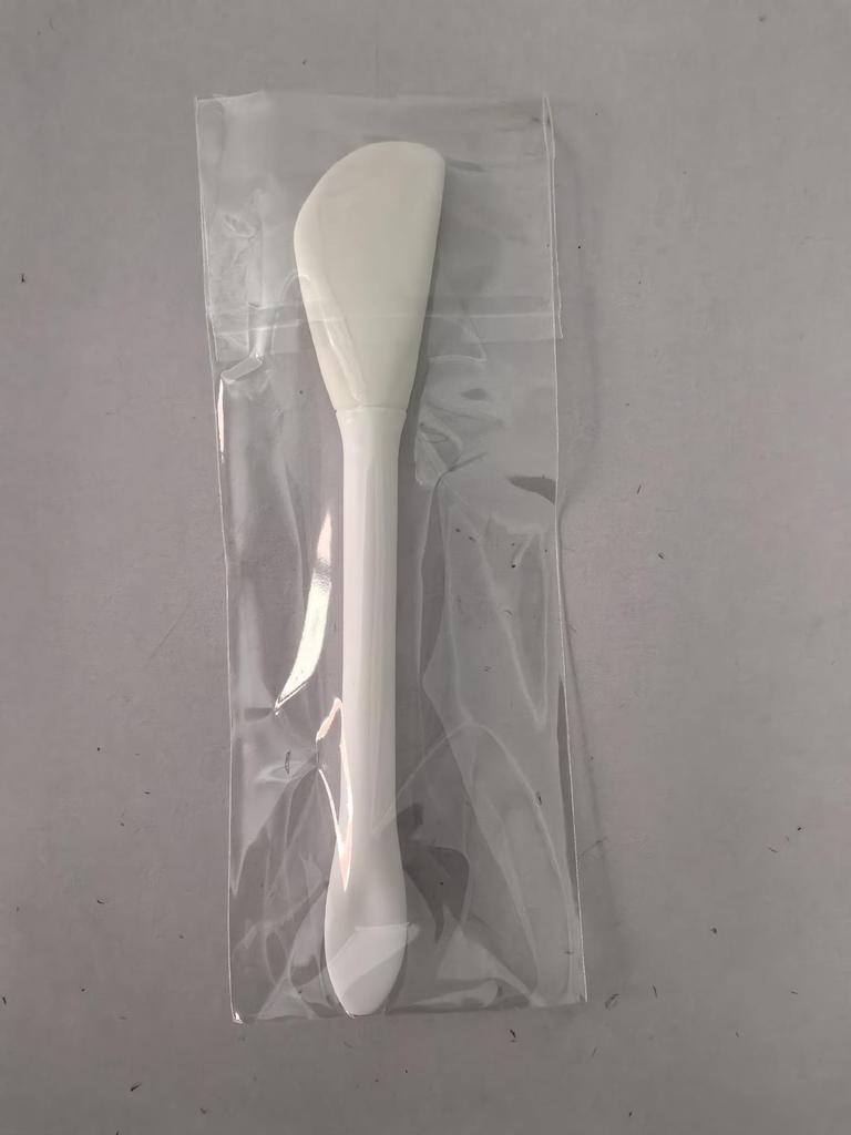 Двойная силиконовая щетка для масок с лопаткой для масок