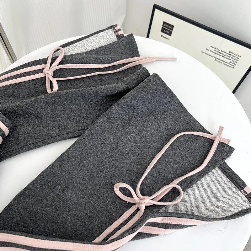 Women Black Gothic Flare Pants Baggy Y2k Sweatpants Harajuku Streetwear Aesthetic Lace-up Pants Vintage Trousers 2000s Clothes