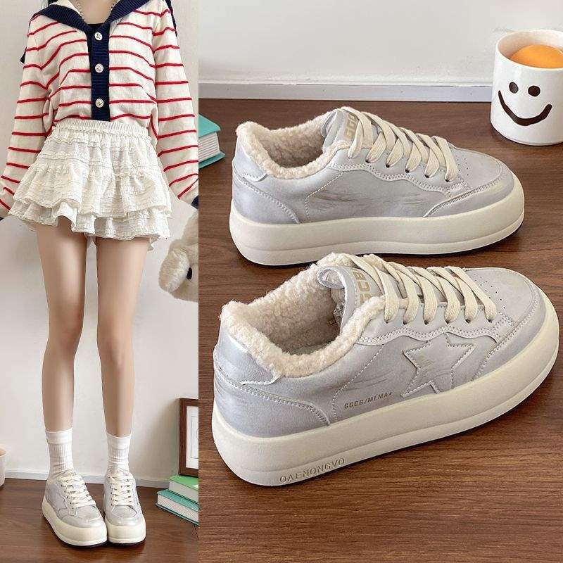 2025 зима новая корейская версия перламутровая полированная кожа на шнуровке круглый носок платформа повседневные кеды плюшевые туфли женские