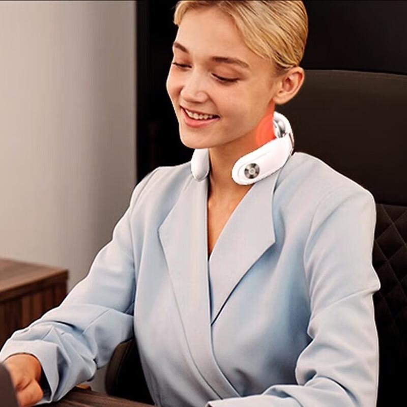 SKG Neck Massager 4097 CN plug (adapter included)