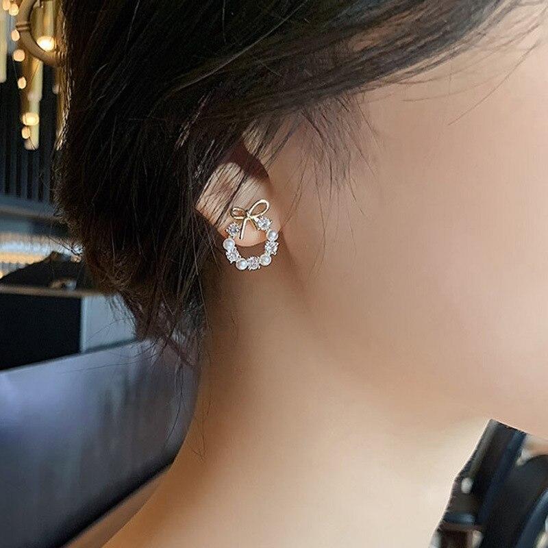 Минималистичные круглые серьги-бантики для женщин, темпераментные модные серьги-гвоздики со стразами и искусственным жемчугом, вечерние свадебные украшения