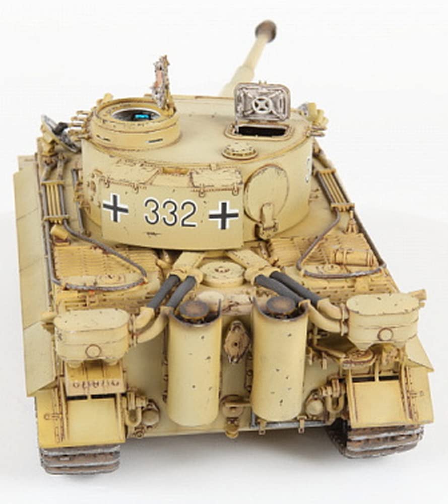 Пластиковая модель немецкого тяжелого танка Tiger I раннего типа Zvezta 1/35