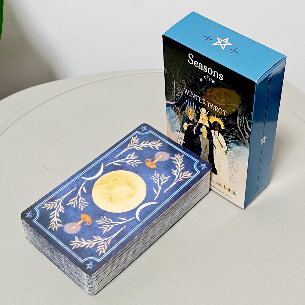 Сезоны Ведьмы: Зимнее Таро - Колода из 78 карт для Йоля и Имболка - Инструмент гадания в народном стиле 10,3*6 см