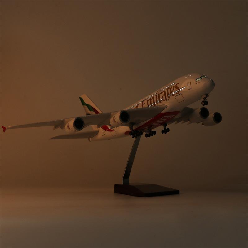 Новая модель самолета Emirates A380 Масштаб 1/160 18 дюймов Большой литой самолет Игрушка Коллекционный подарок От Авиации