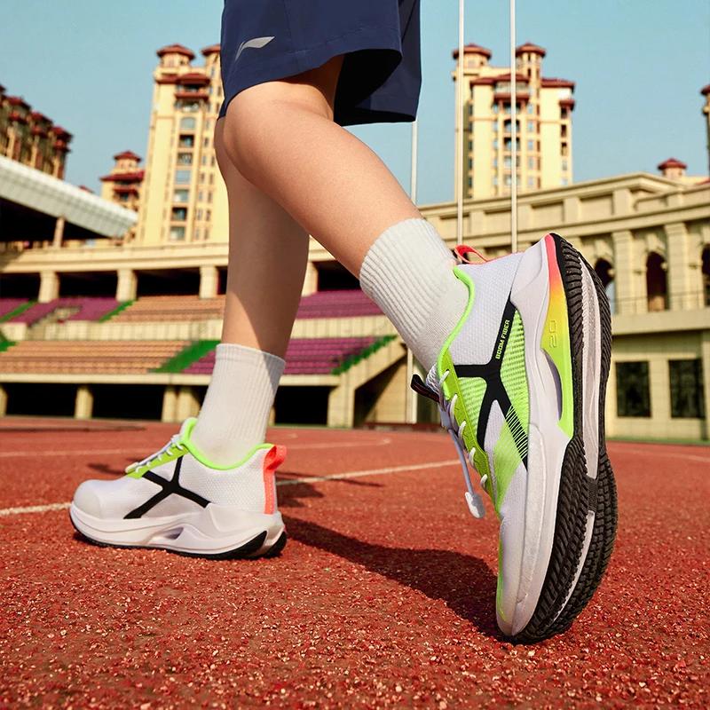 Кроссовки Li Ning Young легкие спортивные тренировочные нескользящие износостойкие с низким верхом детские кроссовки белые зеленые YKFT030-51