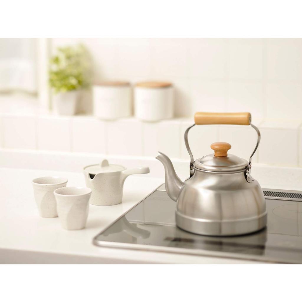 Wahei Freiz Made In Japan Nostalgic Classical Kettle Wooden Handle IH Compatible Chitose Stainless Steel 2.7L CS-005