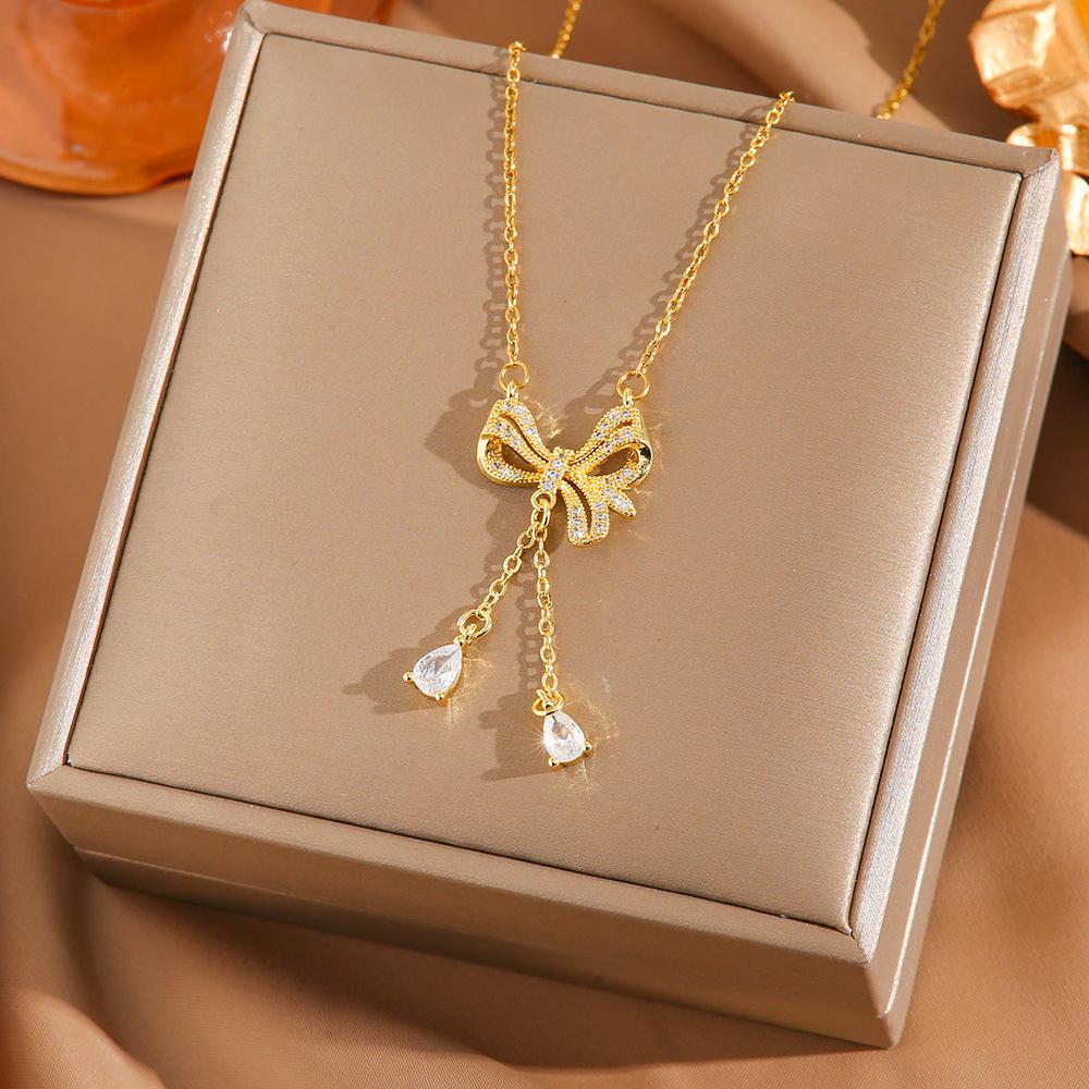 Titanium Steel Necklace For Women Elegant Simple Fashion Zircon Collarbone Chain Light Luxury Niche Jewelry