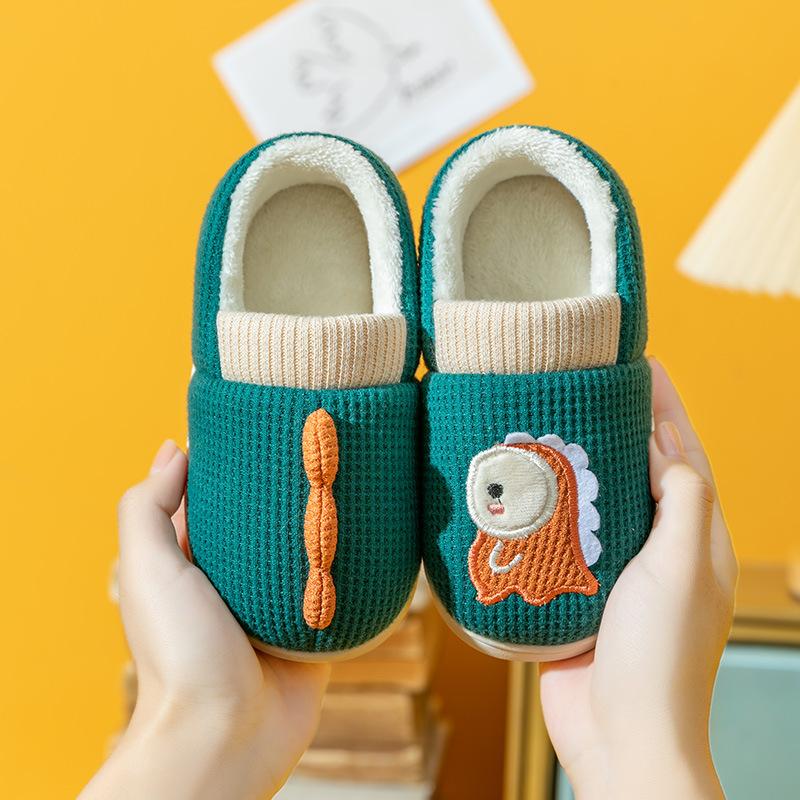Осенние и зимние милые хлопковые тапочки с изображением динозавра из мультфильма для девочек, домашние нескользящие детские плюшевые теплые тапочки для детей