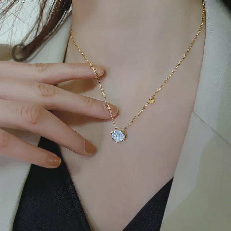 Элегантное белое ожерелье-сердце из ракушки - Премиальная титановая сталь для женщин