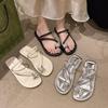 Flat-bottomed Set of Toe Cool Slippers for Women's Summer Wear, Beautiful Rhinestones with Skirts, Beach Slippers