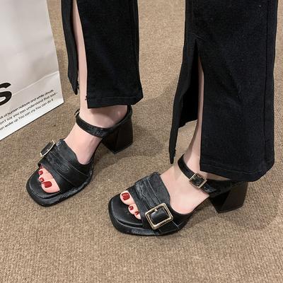 Мода 2025 Бренд Женская обувь Открытый носок Женские сандалии Модная пряжка-ремень Повседневные Бестселлер Летние Удобные Римские каблуки Женские