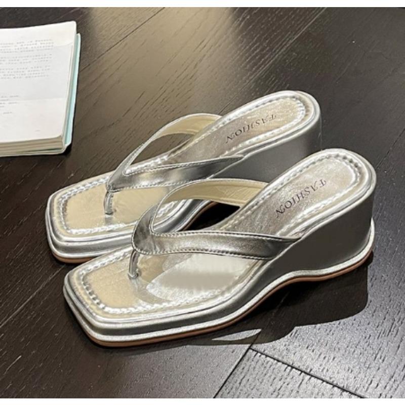 Fashion New Style Women's Fashion Flip-flop Female Platform Outdoor Beach Sandals Slipper Casual Wedges Versatile Non-slip Comfort Shoes