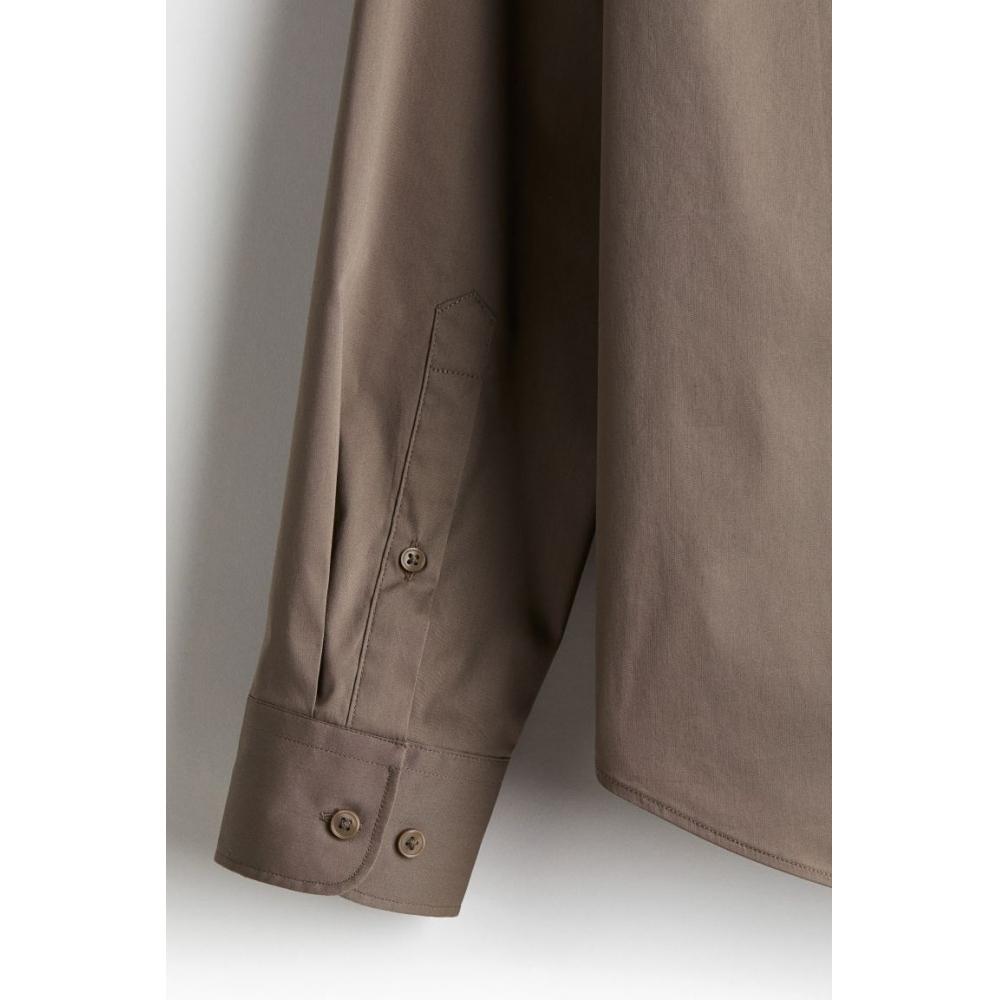 H M sliM Fit stretcH sHirt Dark Beige