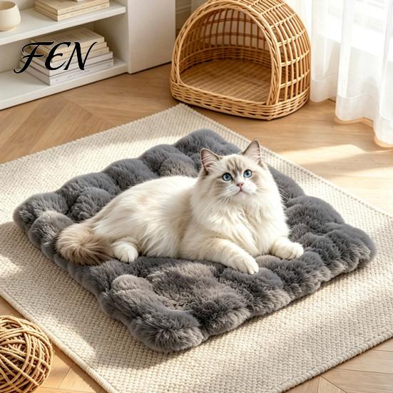 Cozy Cat Mat for Crates Faux Fur Pet Mat, Soft Warm Sleeping Pad with Non-slip Bottom, Winter Self-Warming Fuzzy Bed Dogs Cats, Machine Washable Small